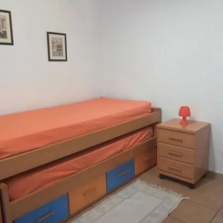 Apartament Les Alzines Apartment *