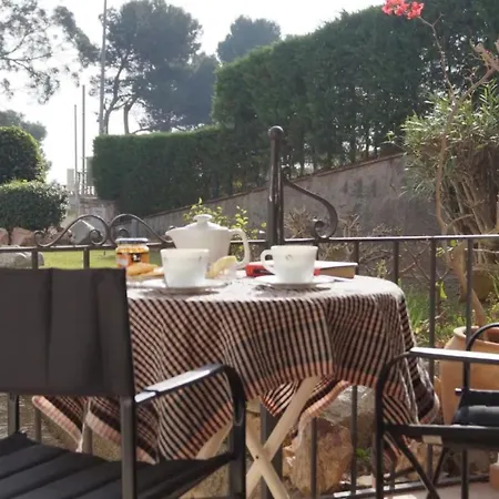 Apartament Les Alzines